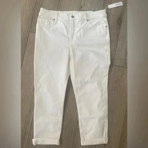 Chico’s So Slimming No Stain Girlfriend Cropped Jeans Alabaster White Sz 12 NEW - Picture 2 of 9